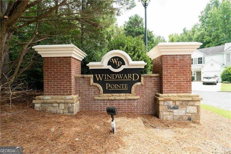 Windward Pointe community entrance