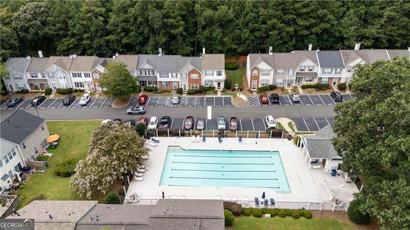 Shared community pool